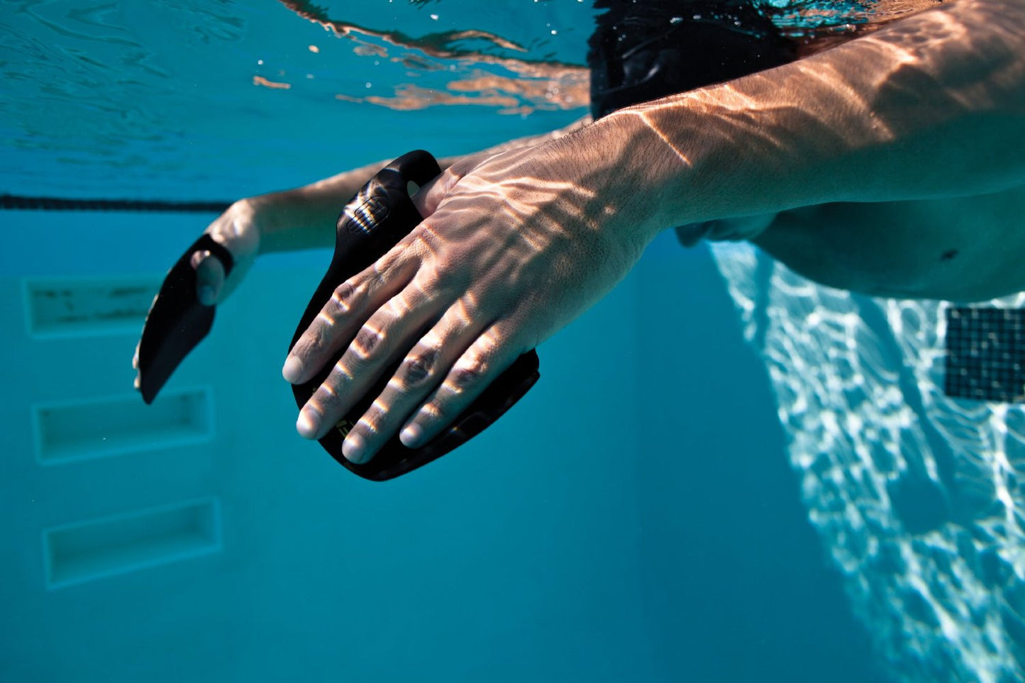 インスティンクトパドル (FINIS Instinct Paddles)